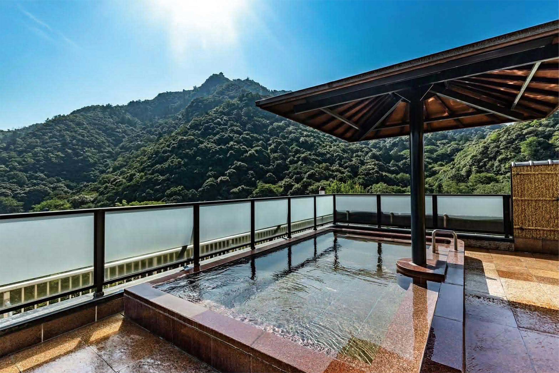 Onsen bath overlooking the Nagara River