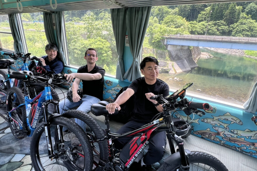 Nagara River Cycling – Gujo (Train & Ride)
